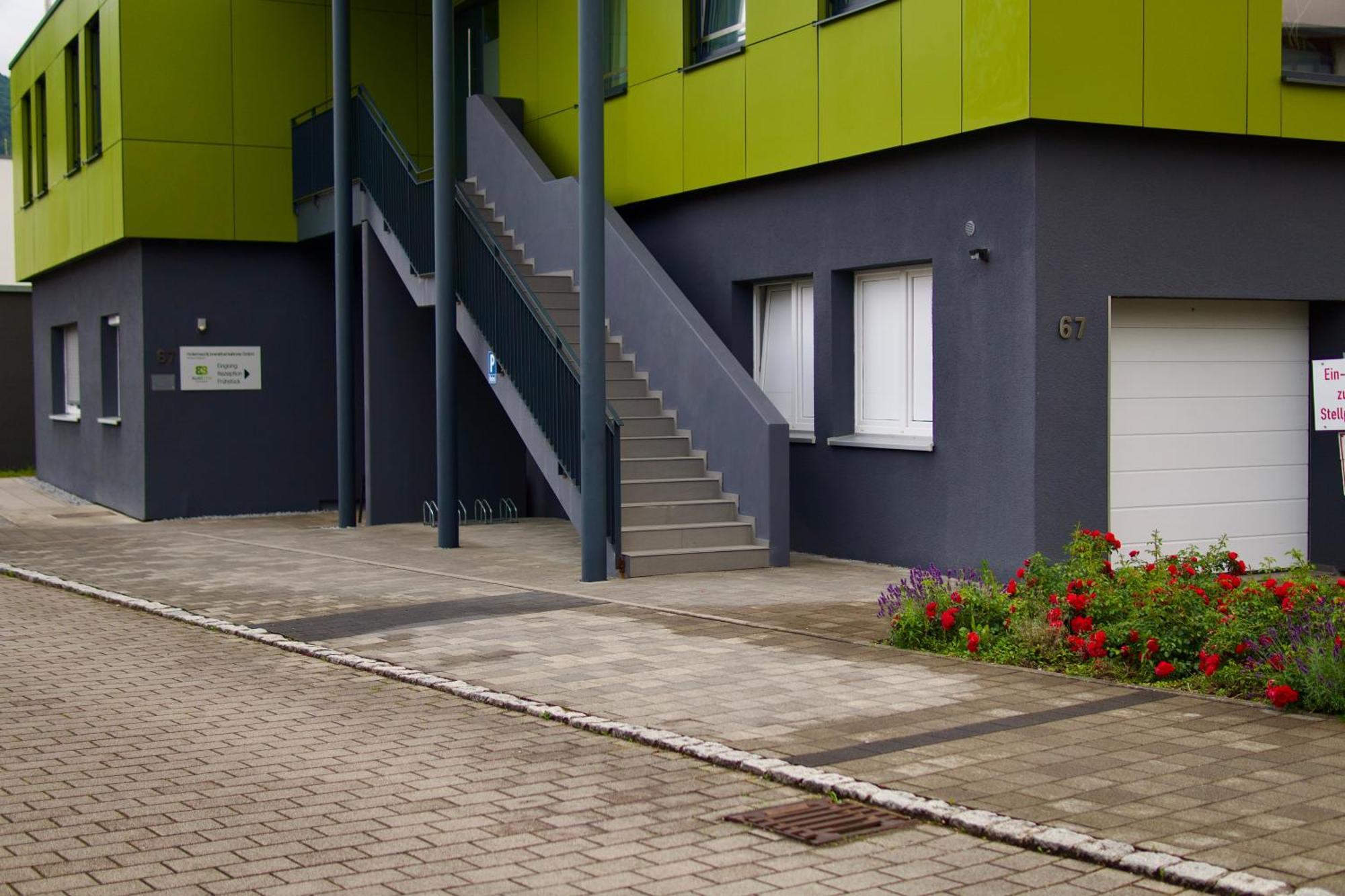 B&B Kukione Dettingen an der Erms Bagian luar foto