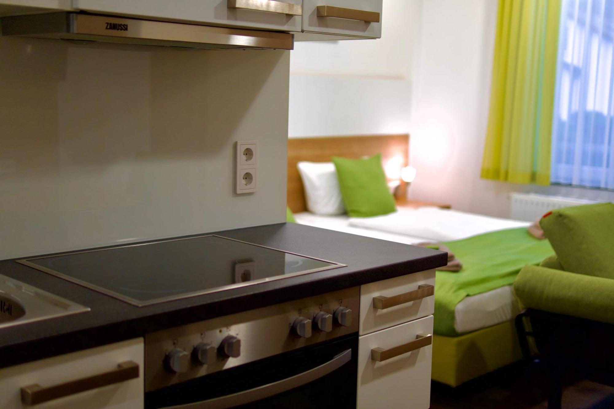 B&B Kukione Dettingen an der Erms Bagian luar foto