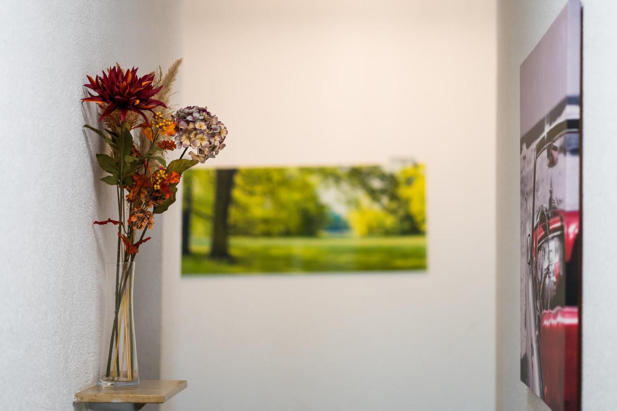 B&B Kukione Dettingen an der Erms Bagian luar foto